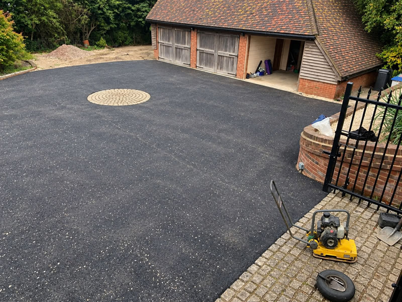 Tarmac driveway installation in Chiswick West London