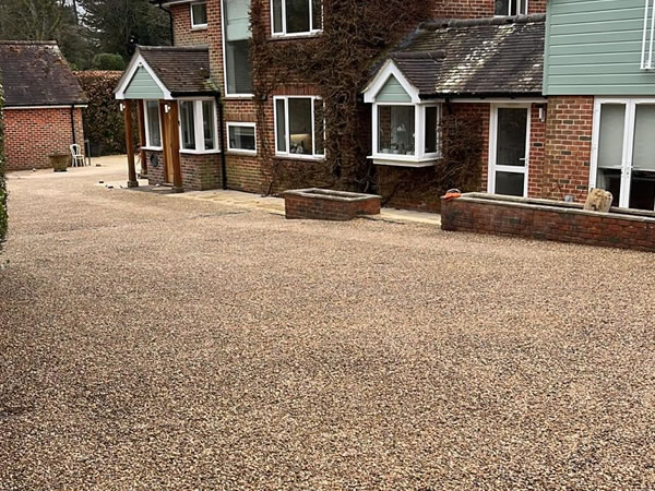 Finished tar and chip surface dressing